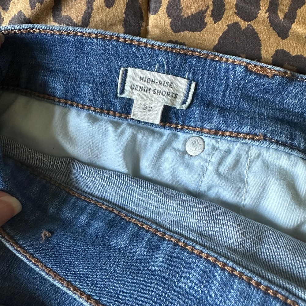 Madewell high rise button fly cutoff denim shorts - Picture 7 of 11
